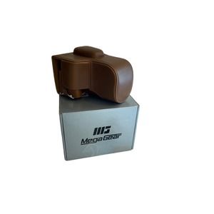 NIB Mega Gear Lifestyle Camera Accessories Faux Leather Camera Case‎ READ